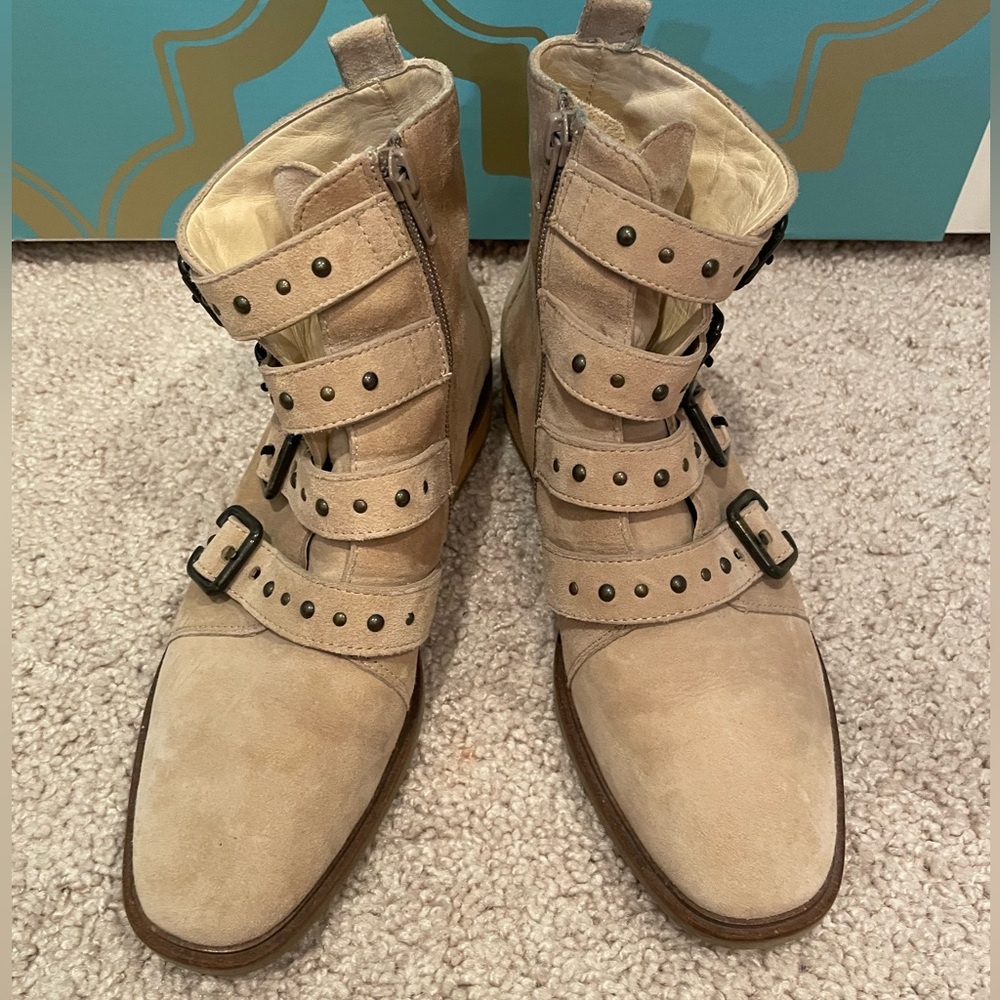 Paul Green booties Size 3.5